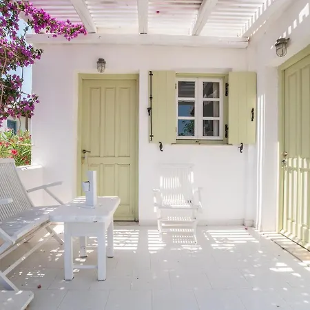 Retreats 4 Paros Prázdninový dům *