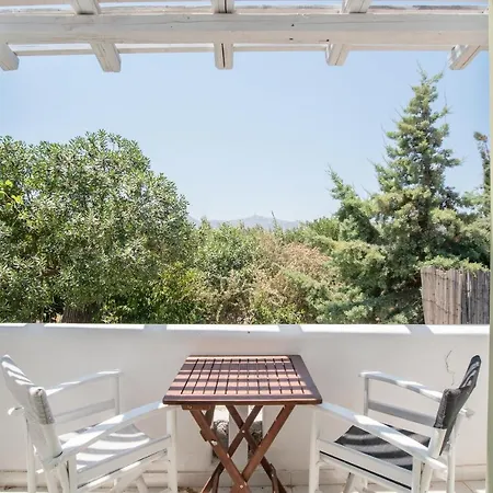 Retreats 4 Paros Isterni (Paros)