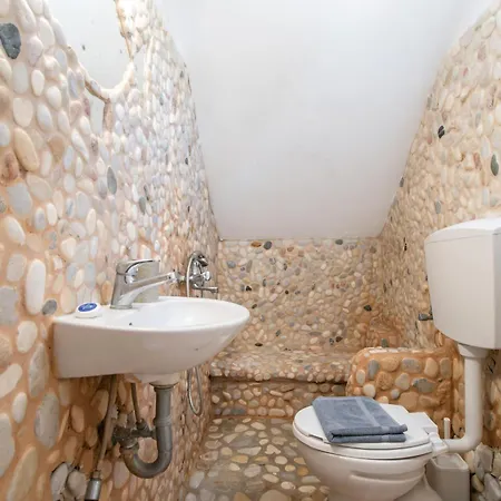 Retreats 4 Paros Isterni (Paros)